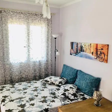 Sunny And In Apartamento